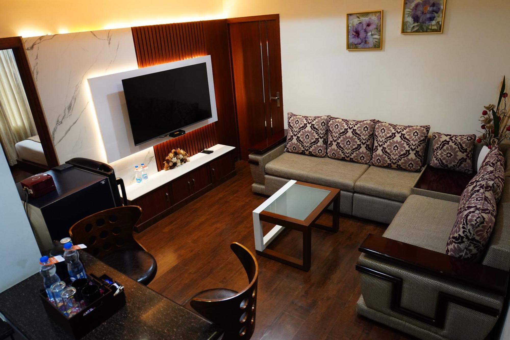 Chola Serviced Apartment Tiruchirappalli Exterior foto